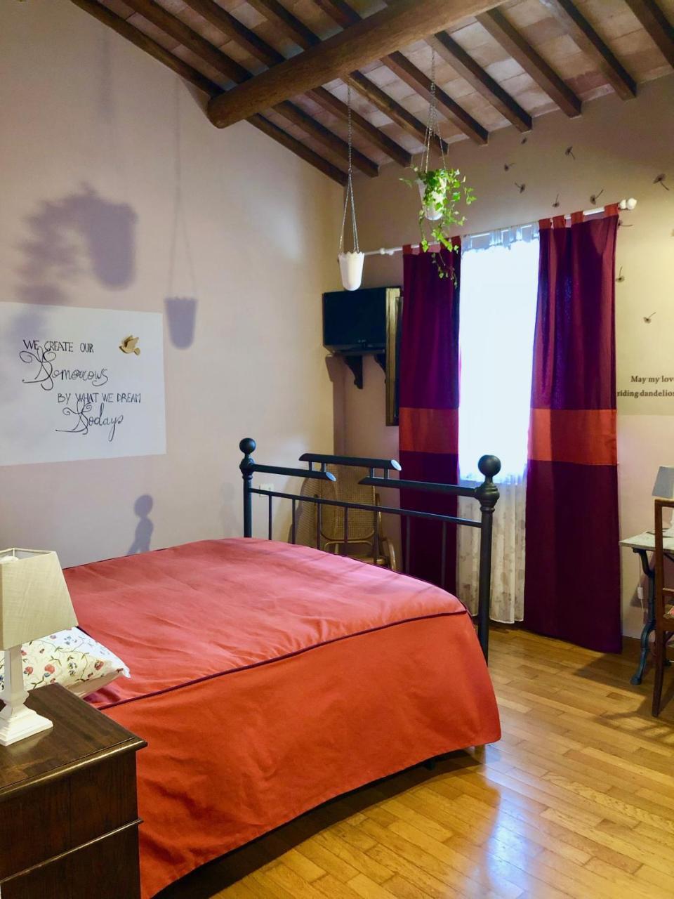 Podere Pescara Farm stay *